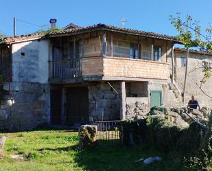 Vista exterior de Casa adosada en venda en Paderne de Allariz amb Jardí privat, Traster i Balcó