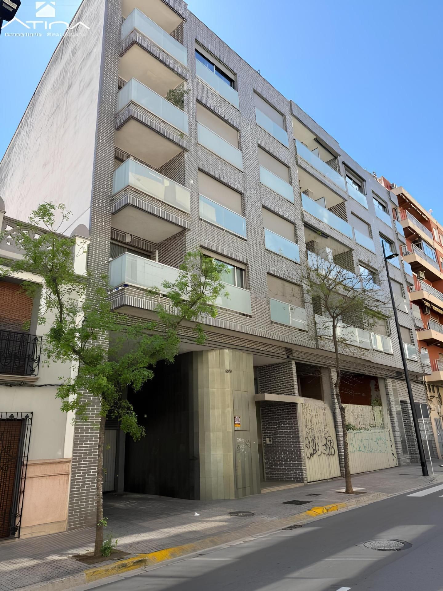 Vista exterior de Pis en venda en Gandia amb Calefacció i Terrassa