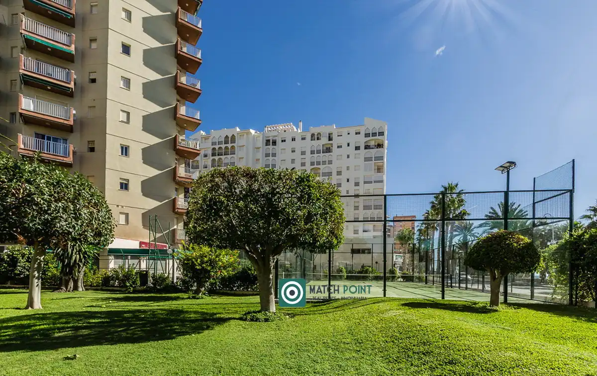 Vista exterior de Apartament de lloguer en Almuñécar amb Moblat