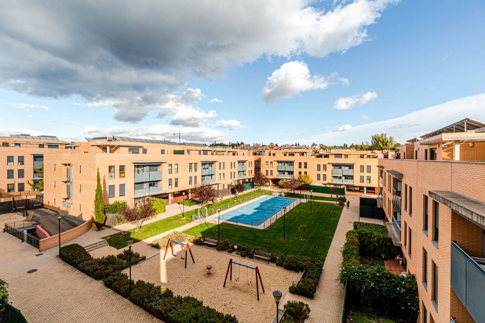 Flat for sale in ELENA FORTUN. 8, 1, Montecillo