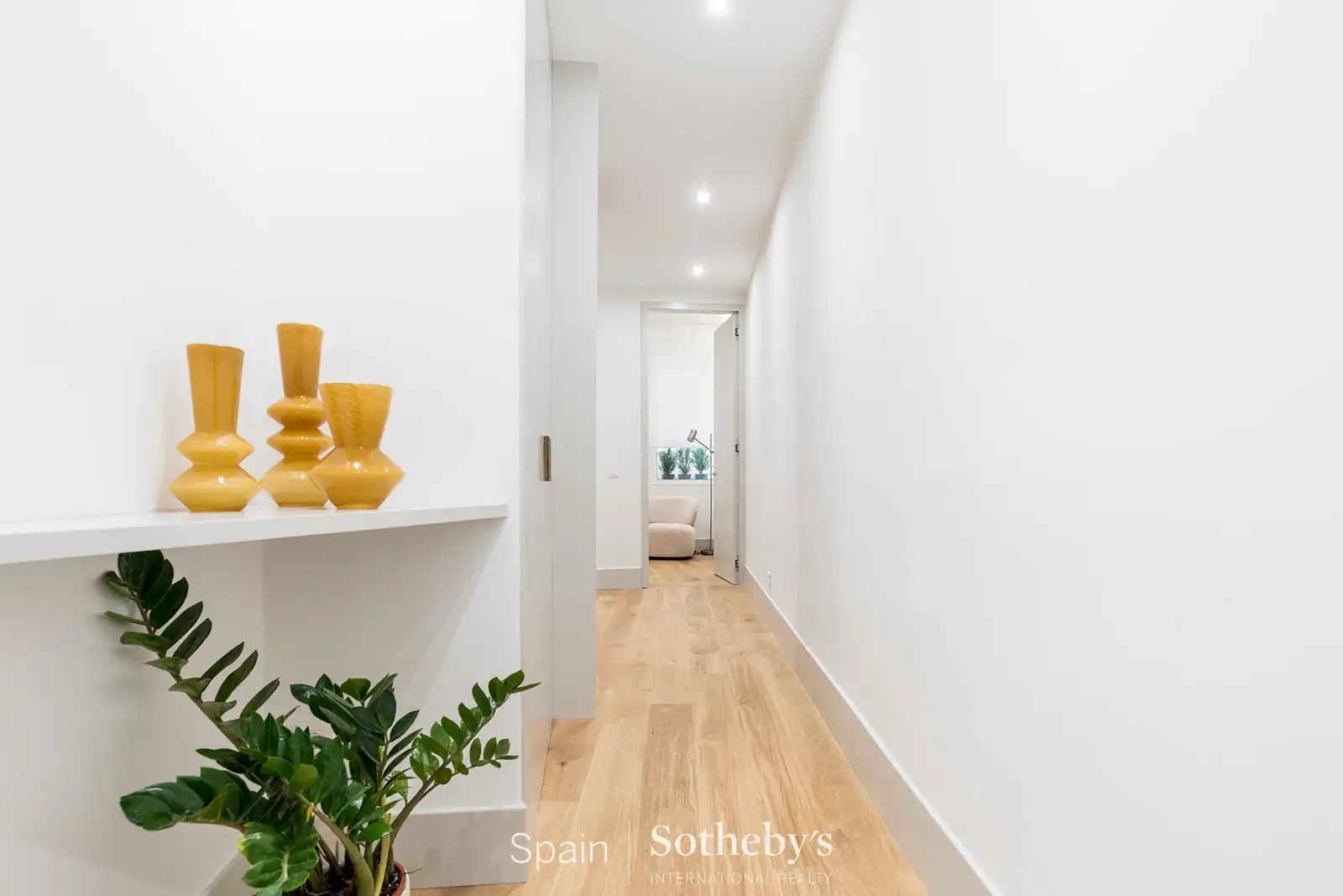 Apartments for sale in Madrid  with Air Conditioner and Heating