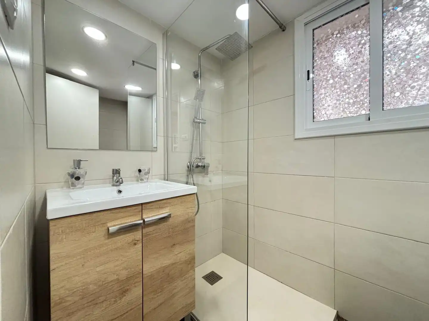 Apartamento de alquiler en Avinguda de Castelldefels, 189, Lluminetes