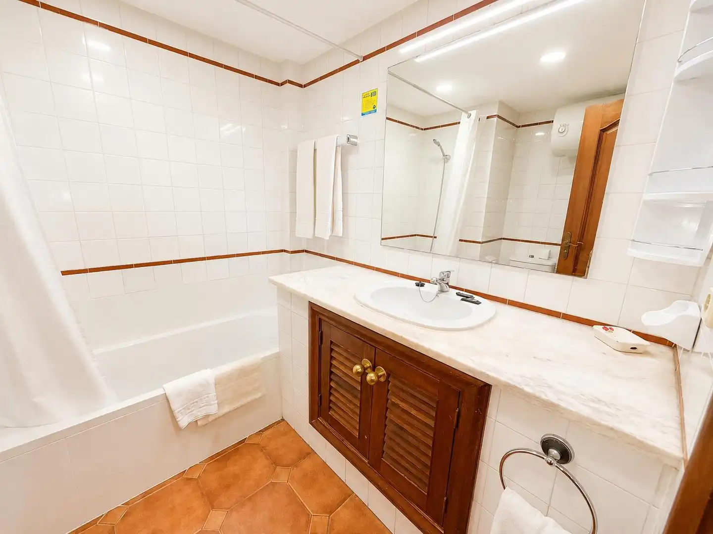 Bathroom of Study for sale in Adeje  with Private garden, Terrace and Furnished