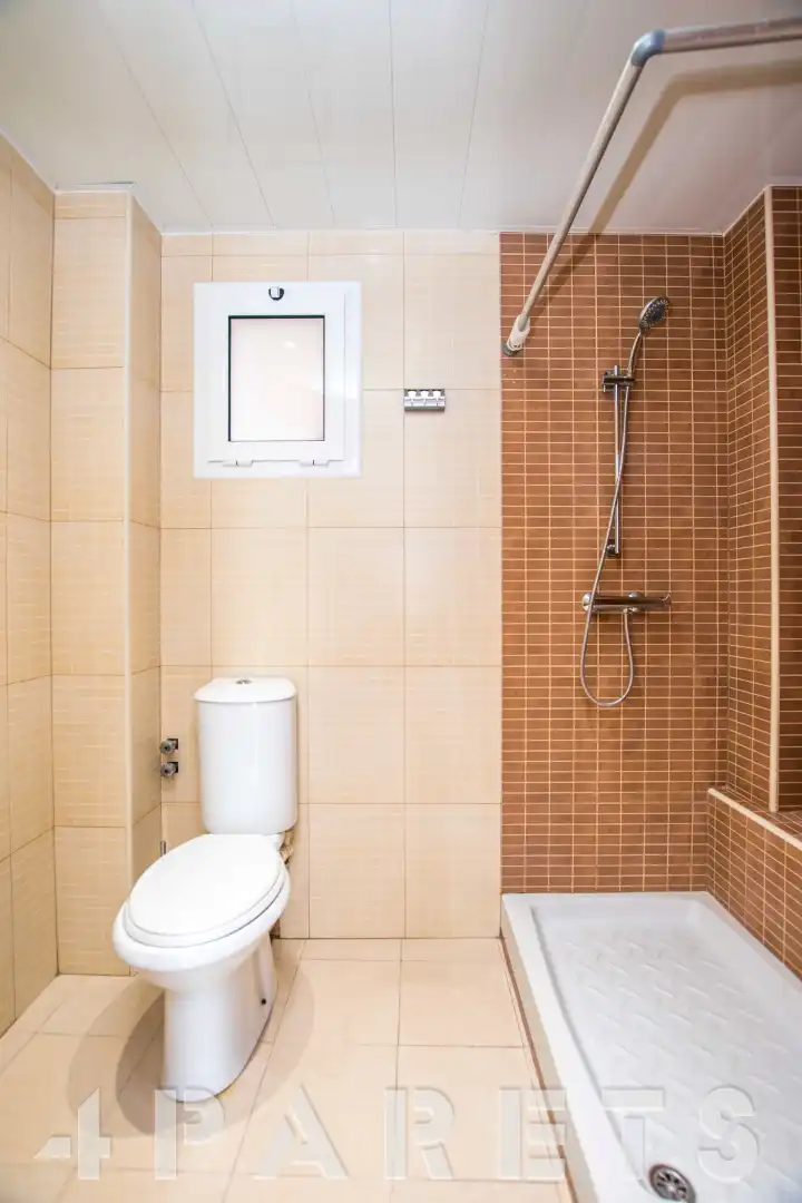 Bathroom of Flat for sale in Pla d'en Boet