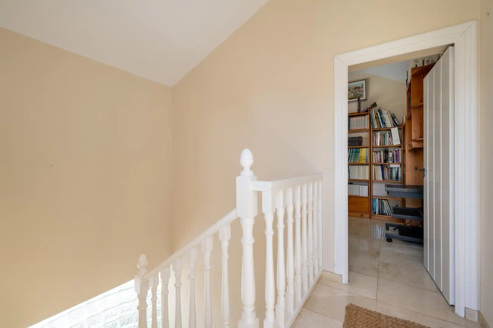 Casa adosada en venta en Almería con Aire acondicionado, Terraza y Trastero
