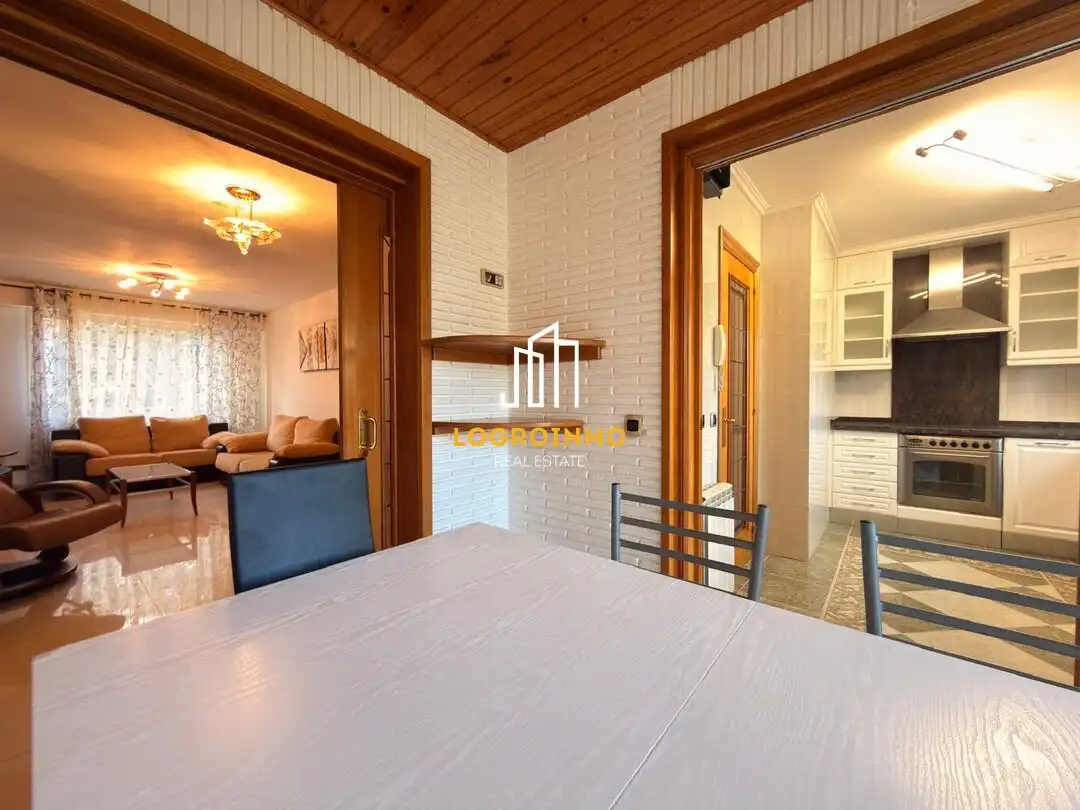 Dining room of Detached homes for sale in  Logroño  with Heating, Private garden and Terrace
