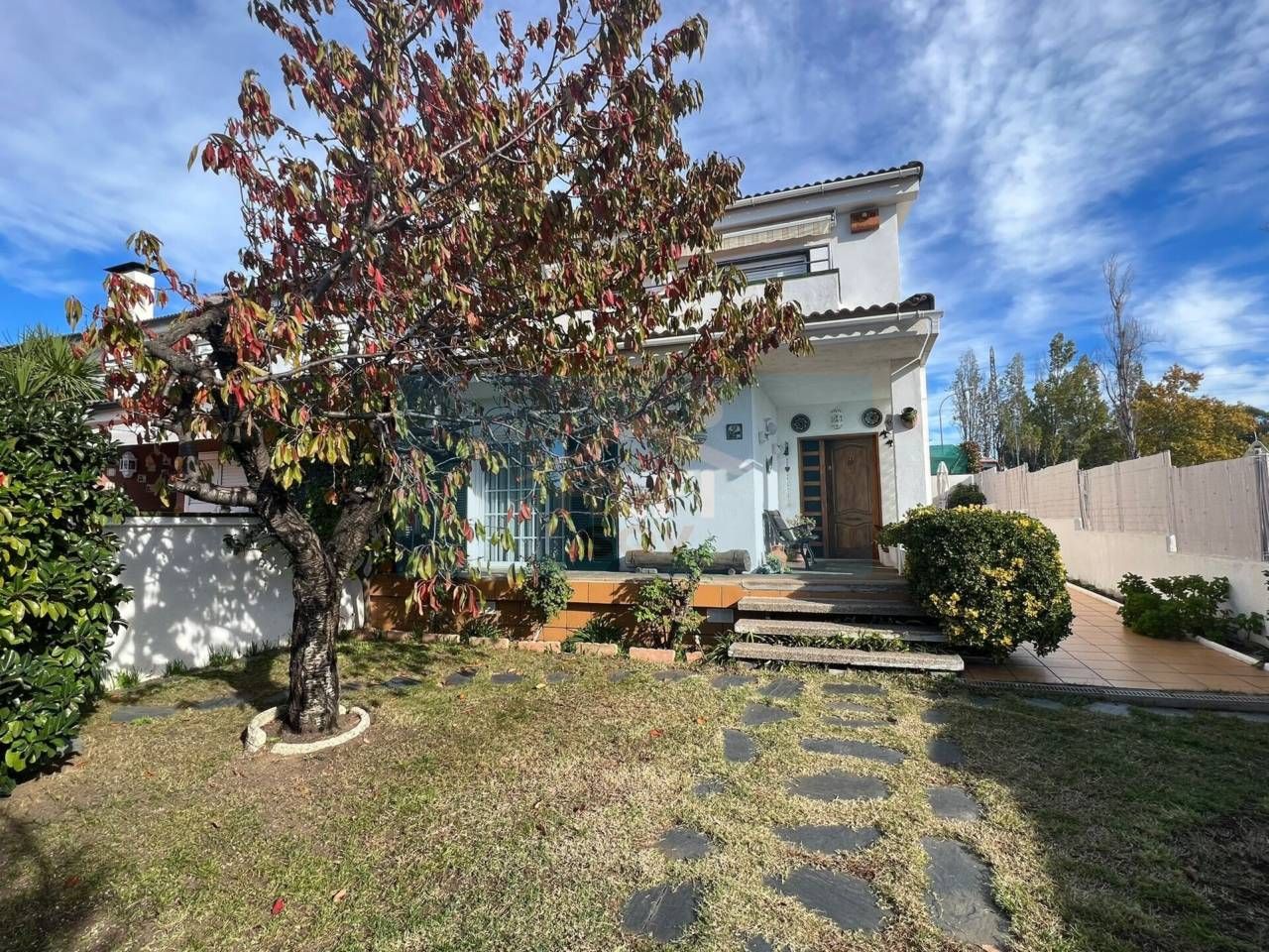 Exterior view of House or chalet for sale in Sant Quirze del Vallès  with Air Conditioner, Heating and Private garden