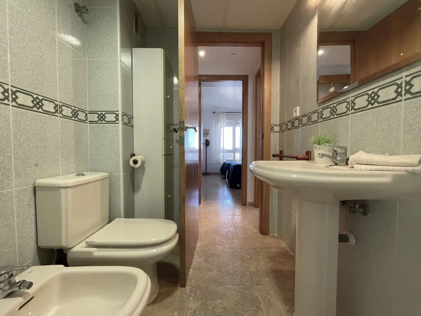 Badezimmer von Wohnung zum Verkauf in La Manga del Mar Menor mit Klimaanlage, Terrasse und Möbliert
