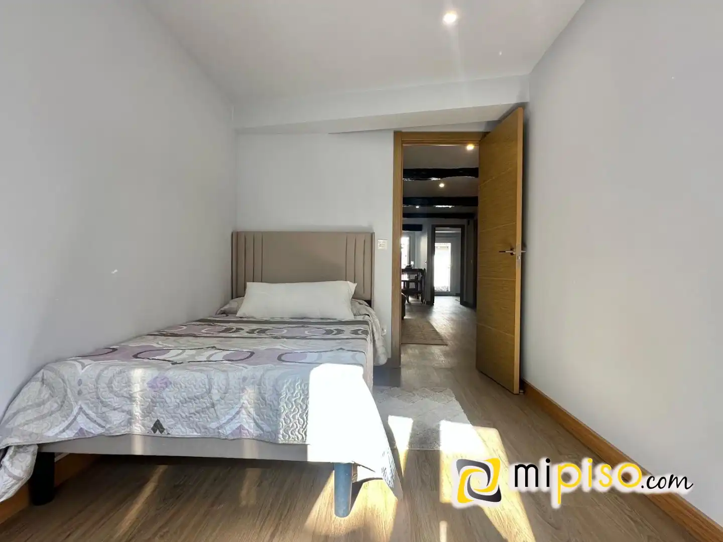 Habitación de Piso en venta en Laredo con Calefacción, Amueblado y Balcón