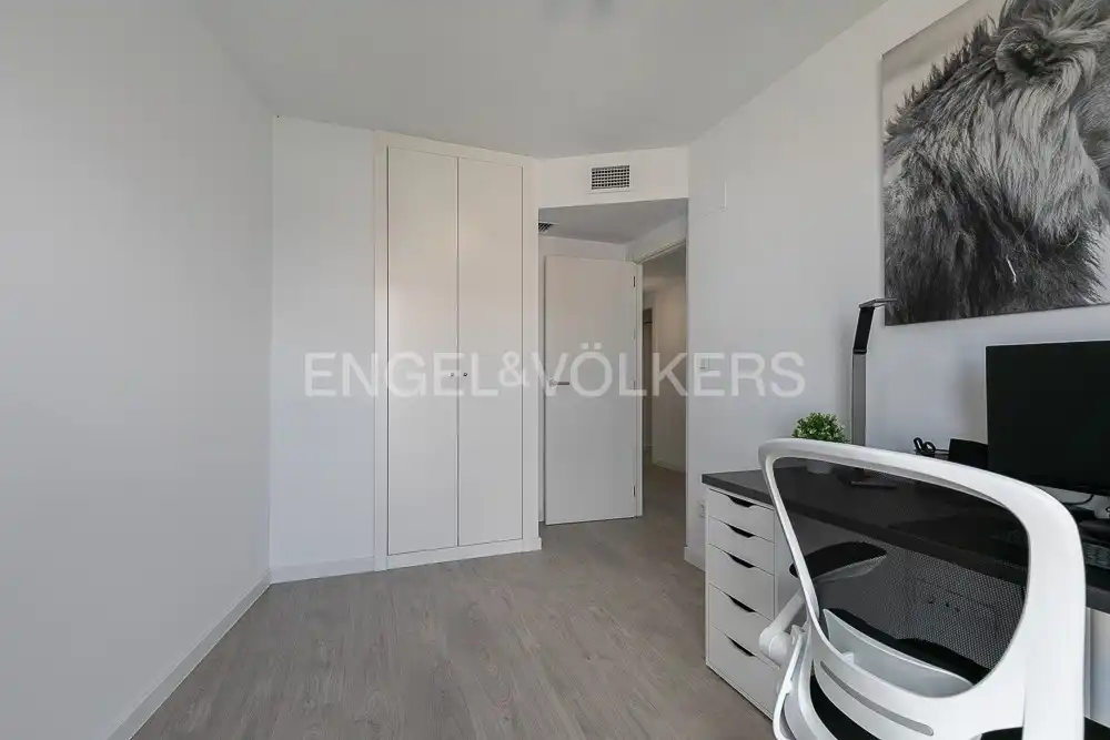 Bedroom of Flat for rent in Godella  with Air Conditioner, Heating and Swimming Pool