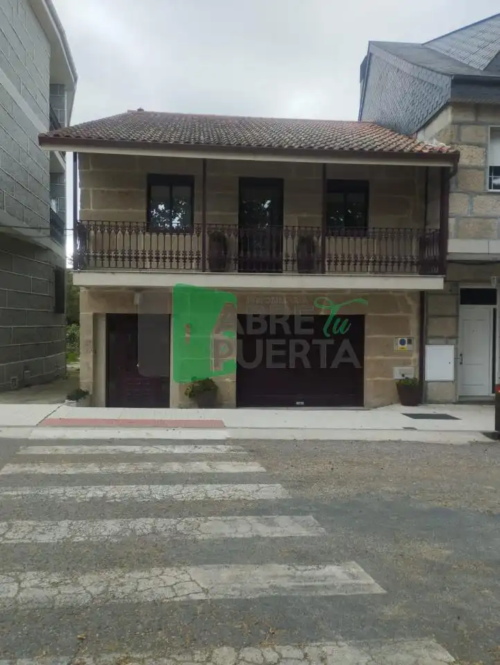 Casa con terraza en venta en Amoeiro, imagen 93