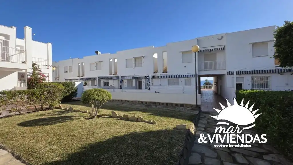 Vista exterior de Casa adosada en venta en Mojácar con Aire acondicionado, Calefacción y Jardín privado