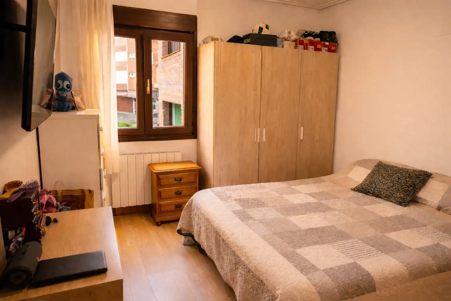 Habitación de Piso en venta en Getxo  con Calefacción, Trastero y Amueblado
