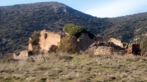 MASIA ÚNICA A PERAMOLA (CORTIUDA) - 400 m2 PER REHABILITAR, immagine 5