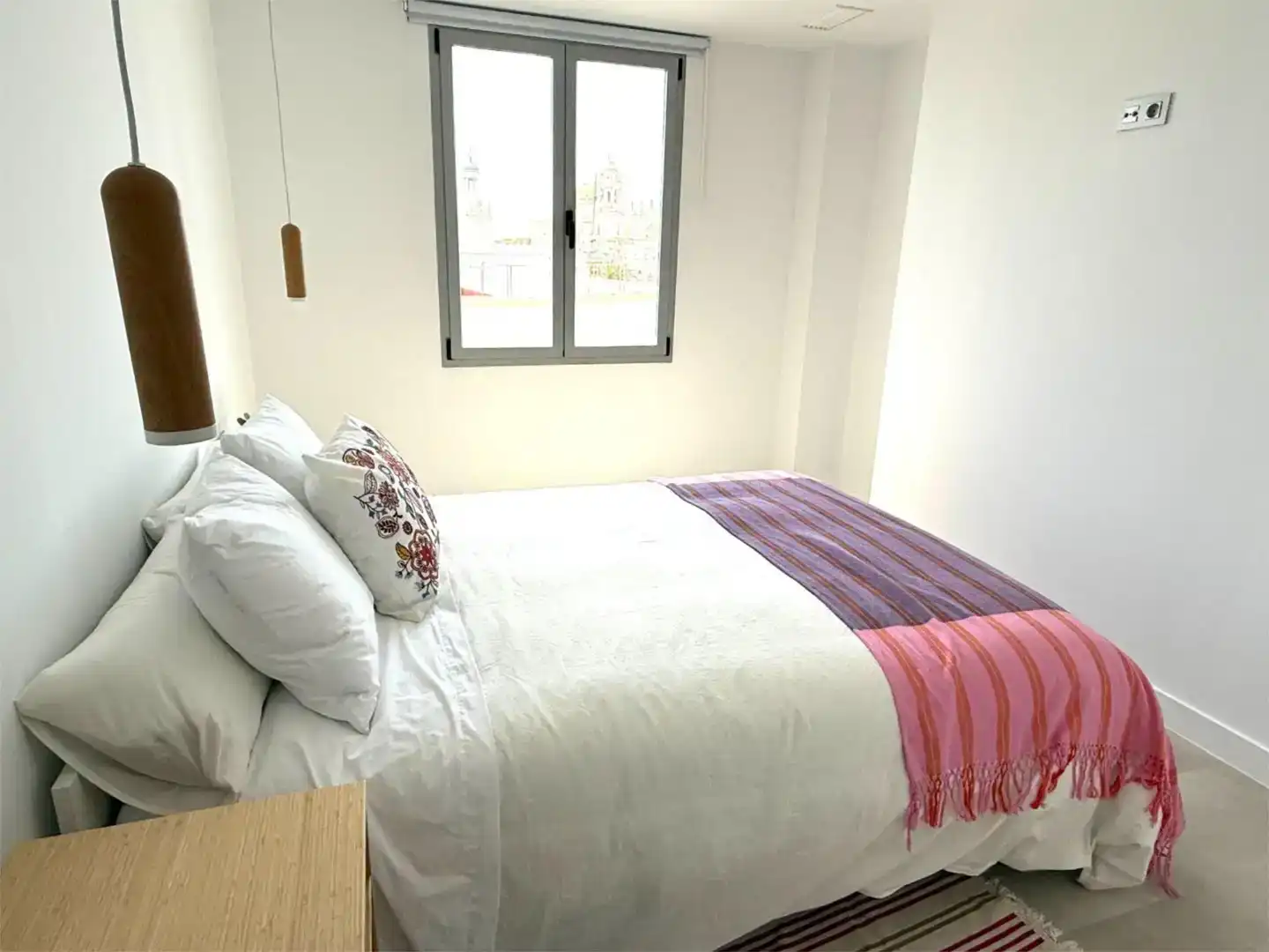 Habitación de Piso de alquiler en Cádiz con Aire acondicionado y Amueblado