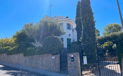 Exterior view of House or chalet for sale in Olías del Rey  with Air Conditioner, Heating and Private garden
