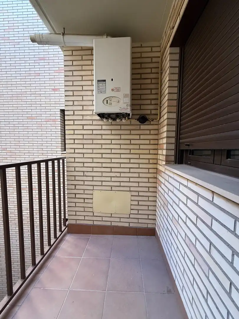 Terrasse von Dachboden zum Verkauf in Zaragoza mit Heizung, Parkett und Terrasse