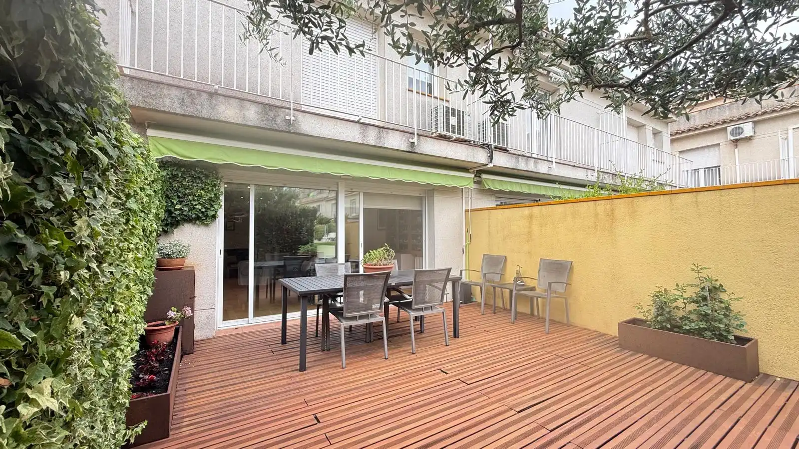 Terraza de Casa adosada en venta en Palafrugell con Aire acondicionado, Calefacción y Jardín privado