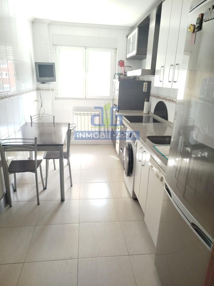 Kitchen of Flat for sale in Villaquilambre  with Heating, Parquet flooring and Terrace