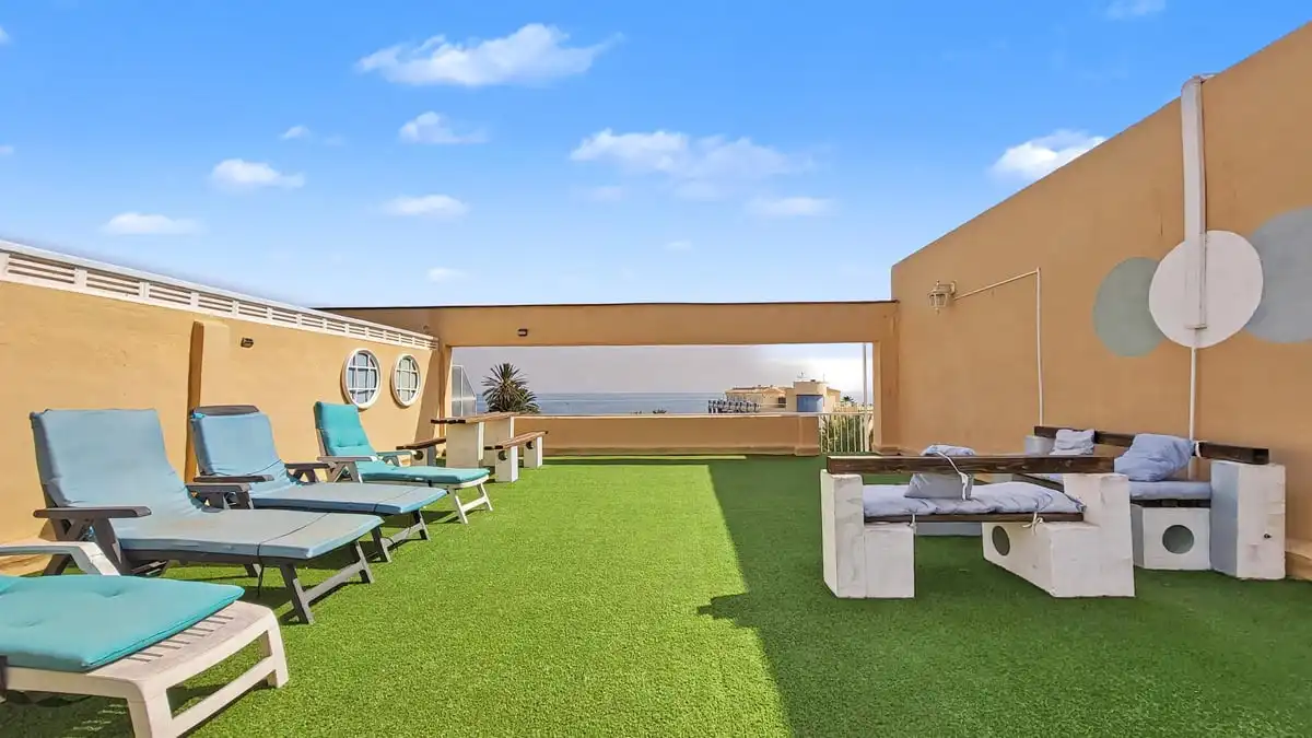 Penthouse with garden for sale in Las Marinas / Les Marines