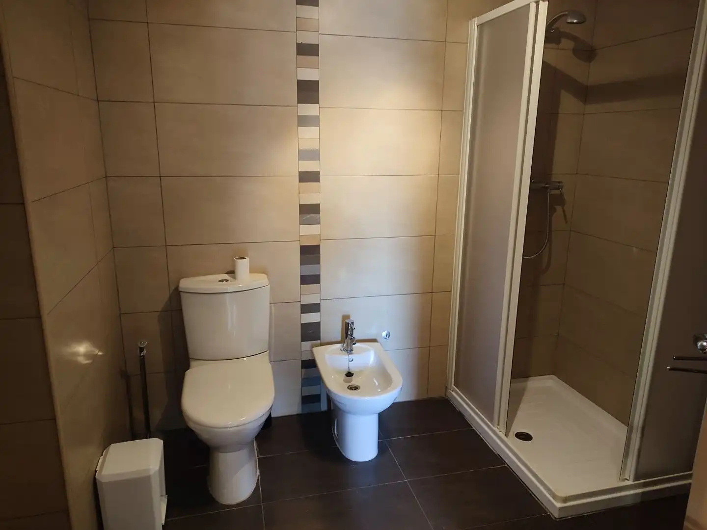 Bany de Apartament de lloguer en Teruel amb Calefacció, Moblat i Forn