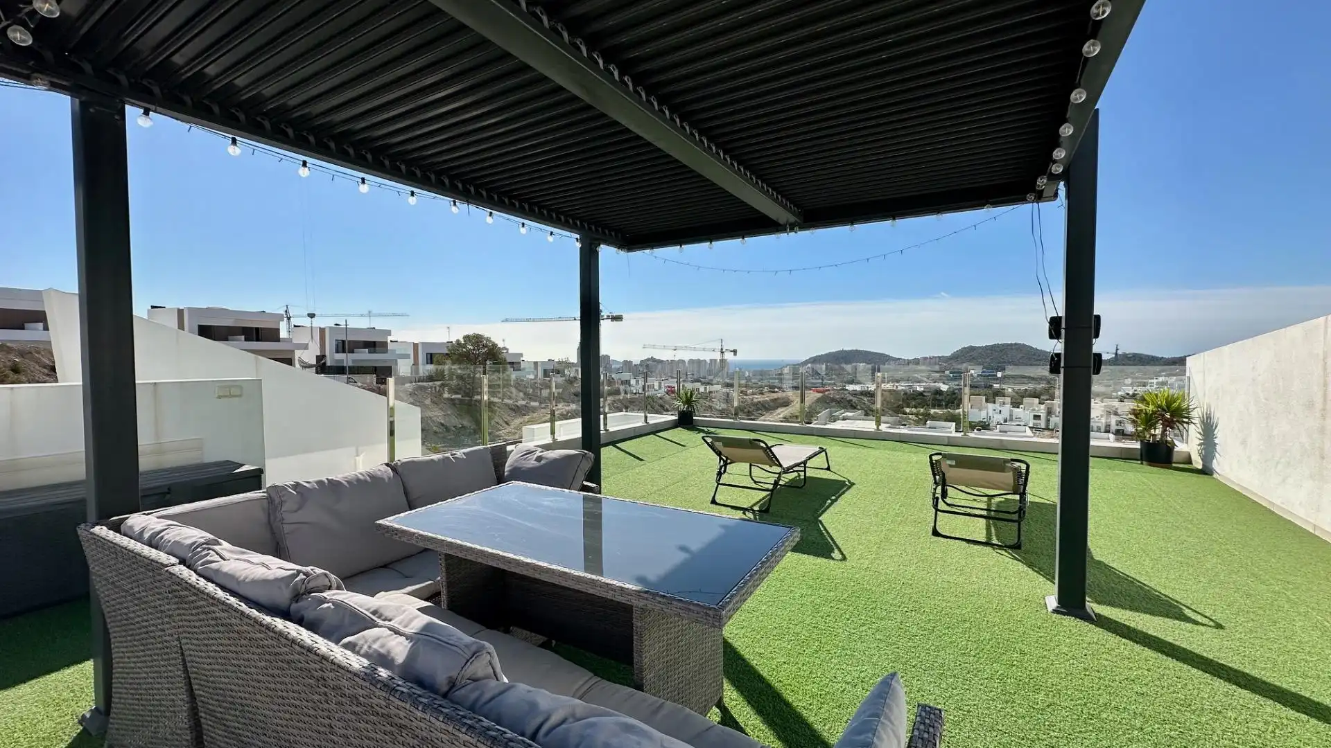 Terrassa de Àtic de lloguer en Finestrat amb Aire condicionat, Calefacció i Terrassa
