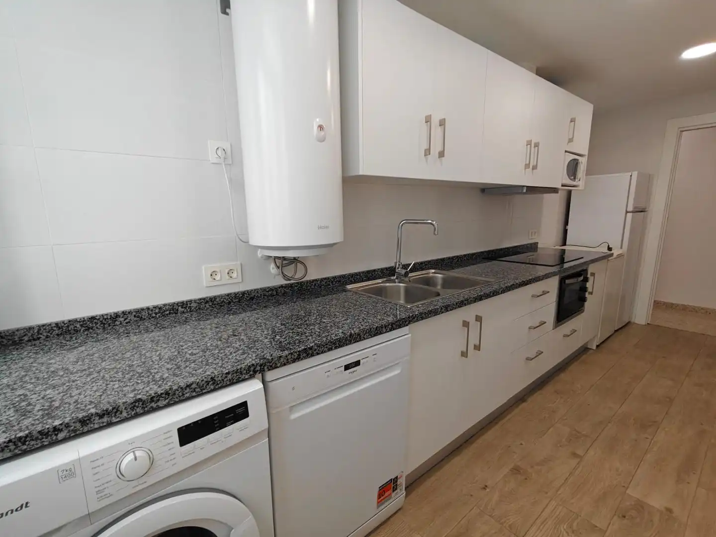 Küche von Wohnung zur untervermieten in Granada mit Möbliert und Balkon