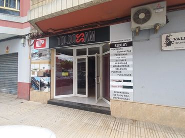 Local commercial à vendre à Carrer Francesc Oliver Batlle