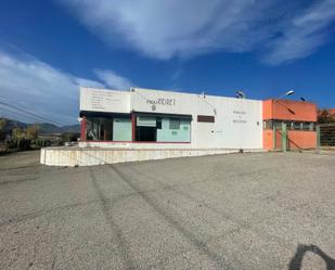 Vista exterior de Nau industrial en venda en Vic amb Calefacció