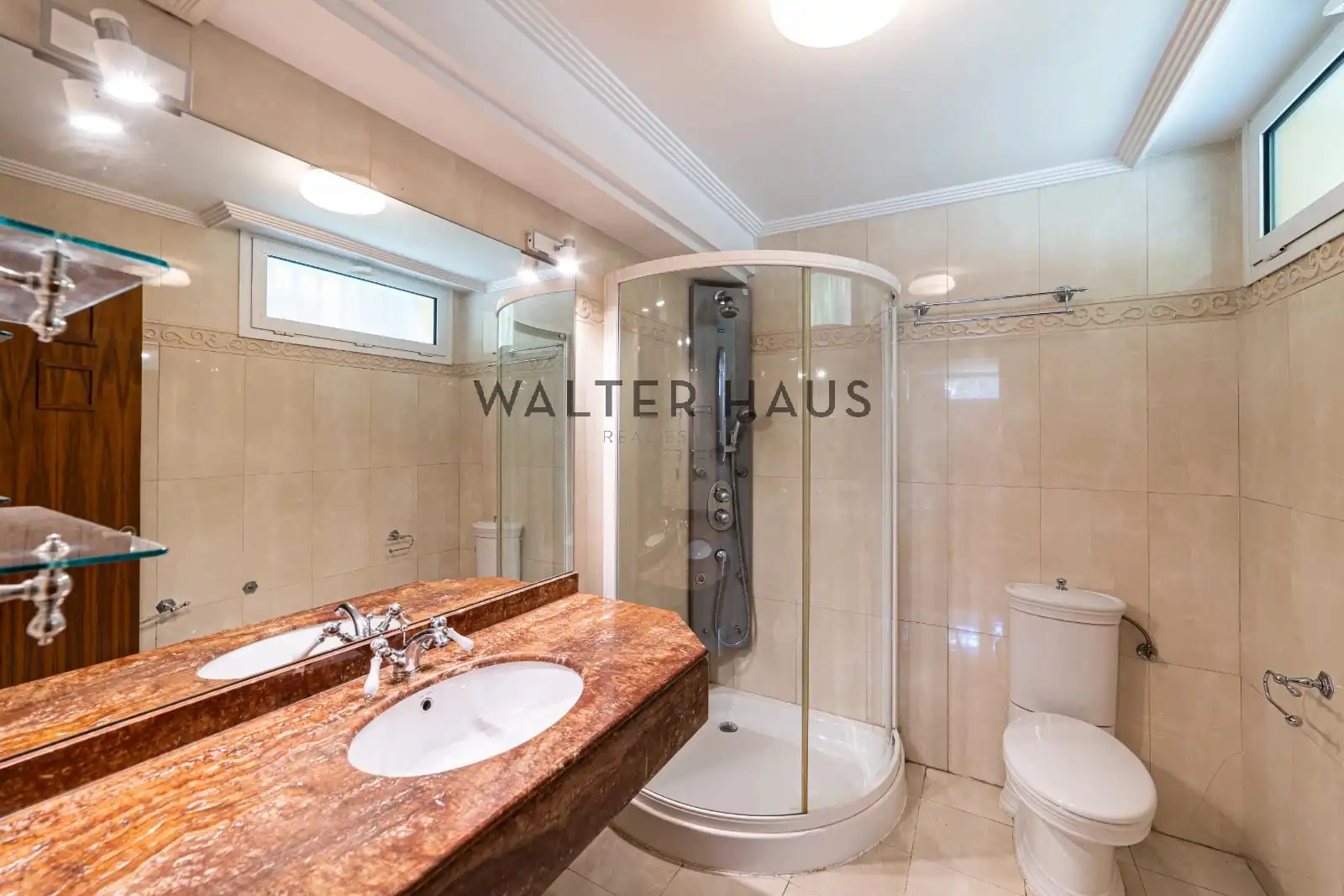 Baño de Casa o chalet en venta en Madrid con Aire acondicionado, Jardín privado y Terraza
