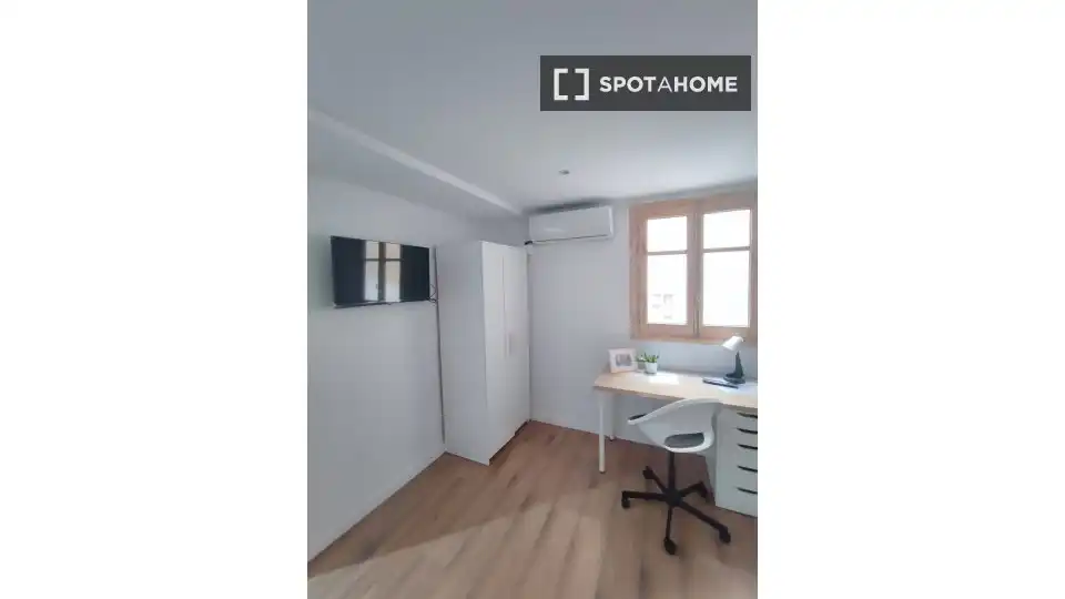 Habitación de Piso de alquiler en Mislata con Aire acondicionado, Calefacción y Amueblado