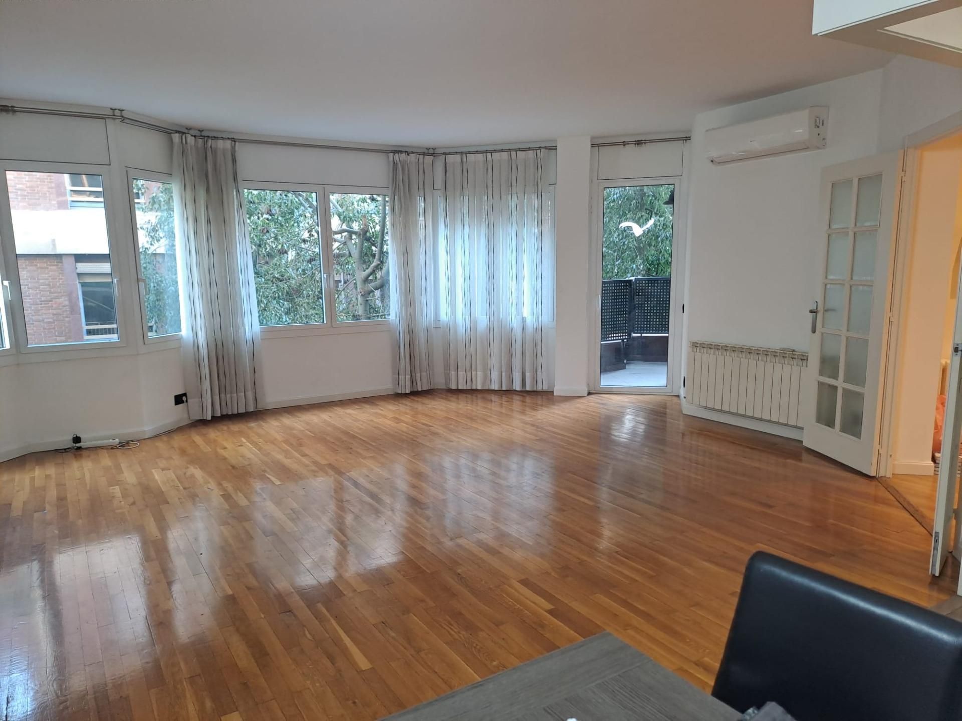 Flat for sale in  NARCIS GIRALT DE, Centre