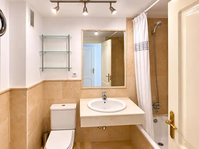 Piso con piscina en venta en El Castillo, imagen 9