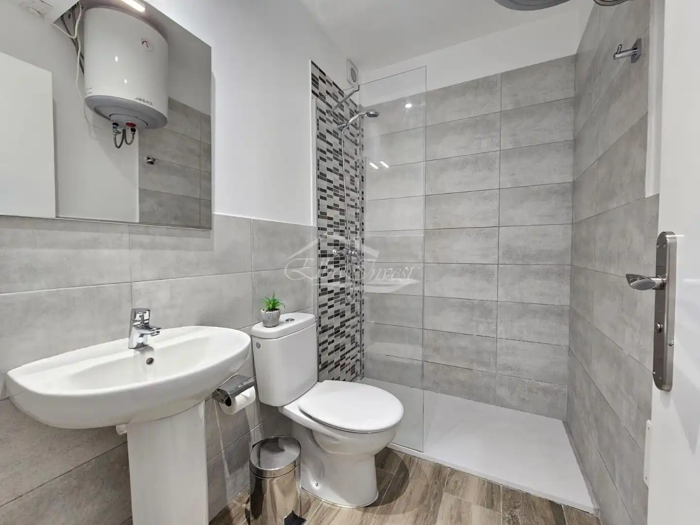 Baño de Casa adosada en venta en El Tanque con Aire acondicionado, Jardín privado y Terraza