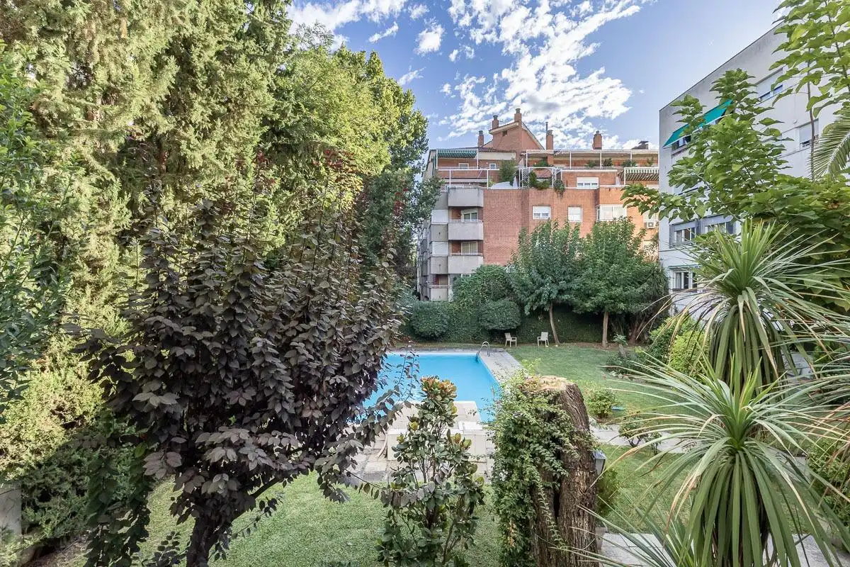 Garden of Flat for sale in Granada  with Air Conditioner, Heating and Storage room