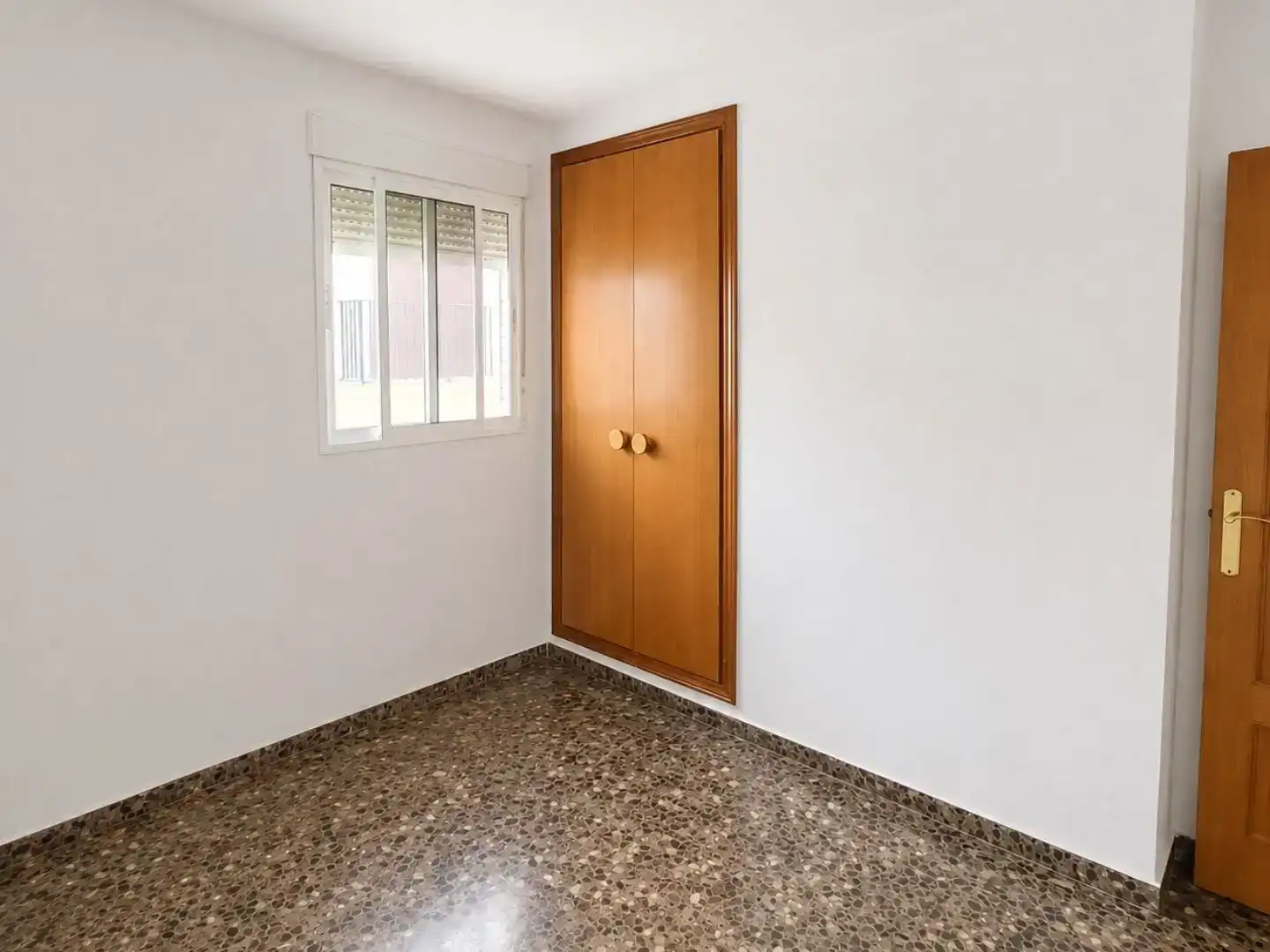 Bedroom of Flat for rent in  Valencia Capital  with Air Conditioner and Balcony