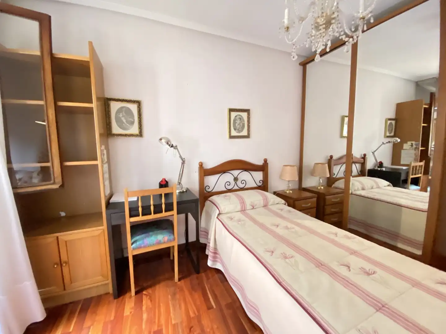 Bedroom of Flat for rent in Bilbao   with Heating, Terrace and Furnished