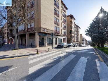 Local comercial en venda a Calle de la Pianista Pepita Bustamante