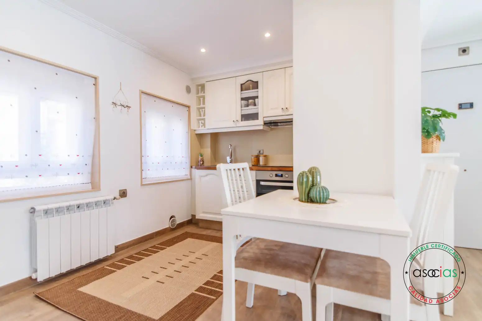 Kitchen of Flat for sale in Oviedo   with Heating