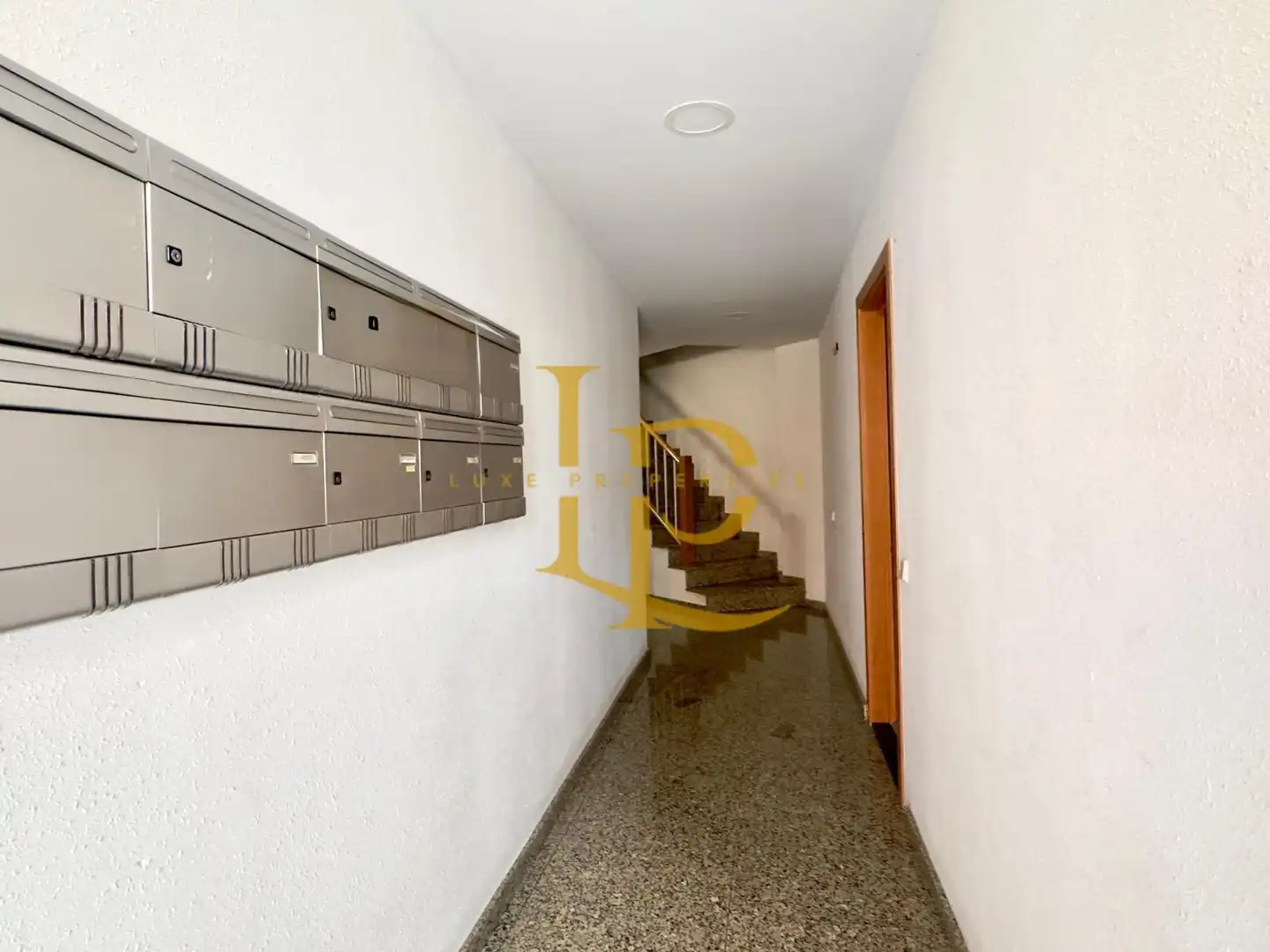 Flat for sale in Castellbisbal  with Air Conditioner, Heating and Oven