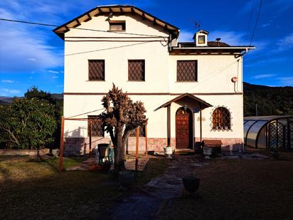 Exterior view of House or chalet for sale in Sant Martí de Centelles  with Heating, Terrace and Swimming Pool