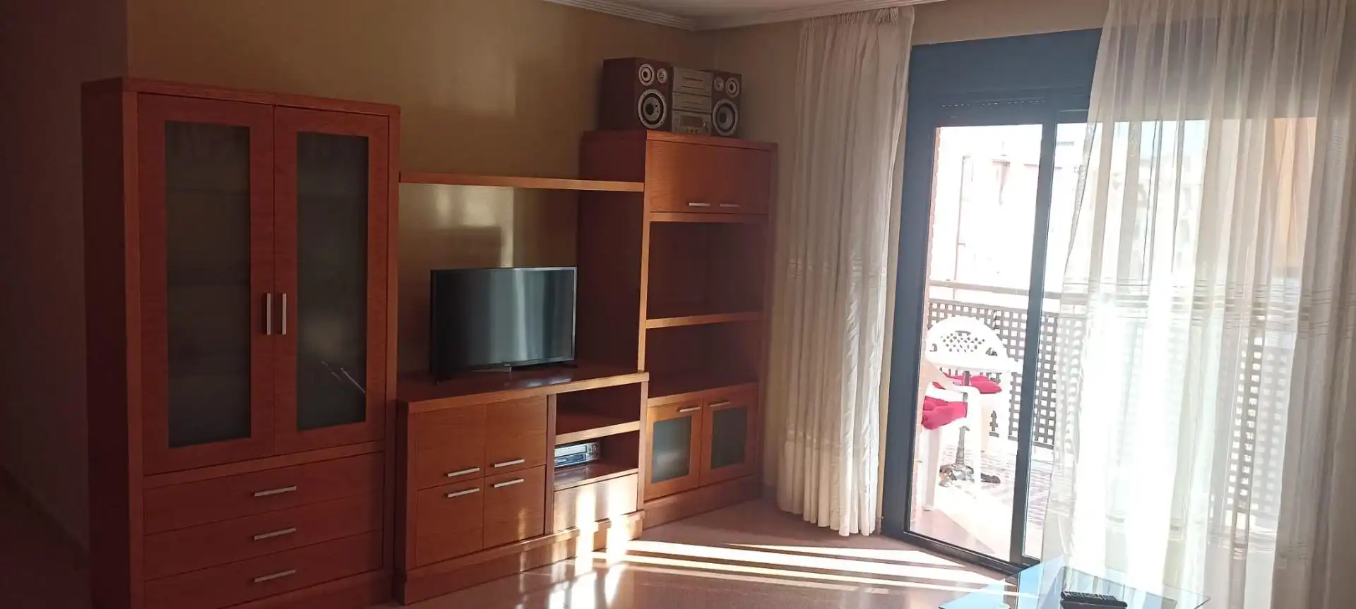 Sala d'estar de Apartament de lloguer en Alicante / Alacant amb Terrassa, Moblat i Balcó