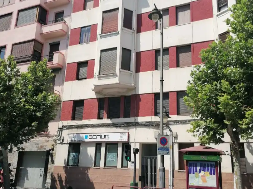 Office space to rent in República Argentina 28