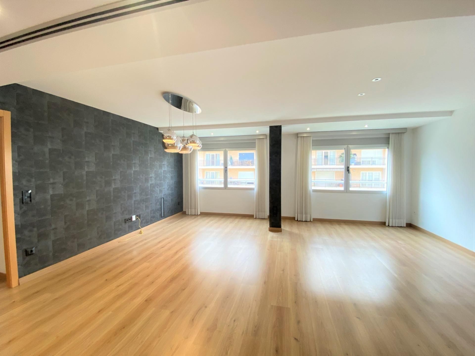 Pis en venda a Passeig GERMANIES, 26, Centro Histórico