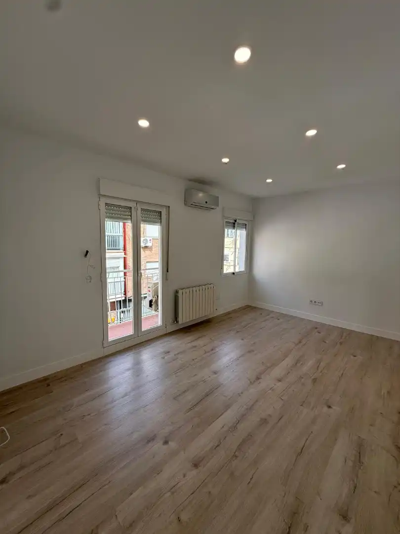 Flat for sale in Calle de la Mandarina, imagen 6