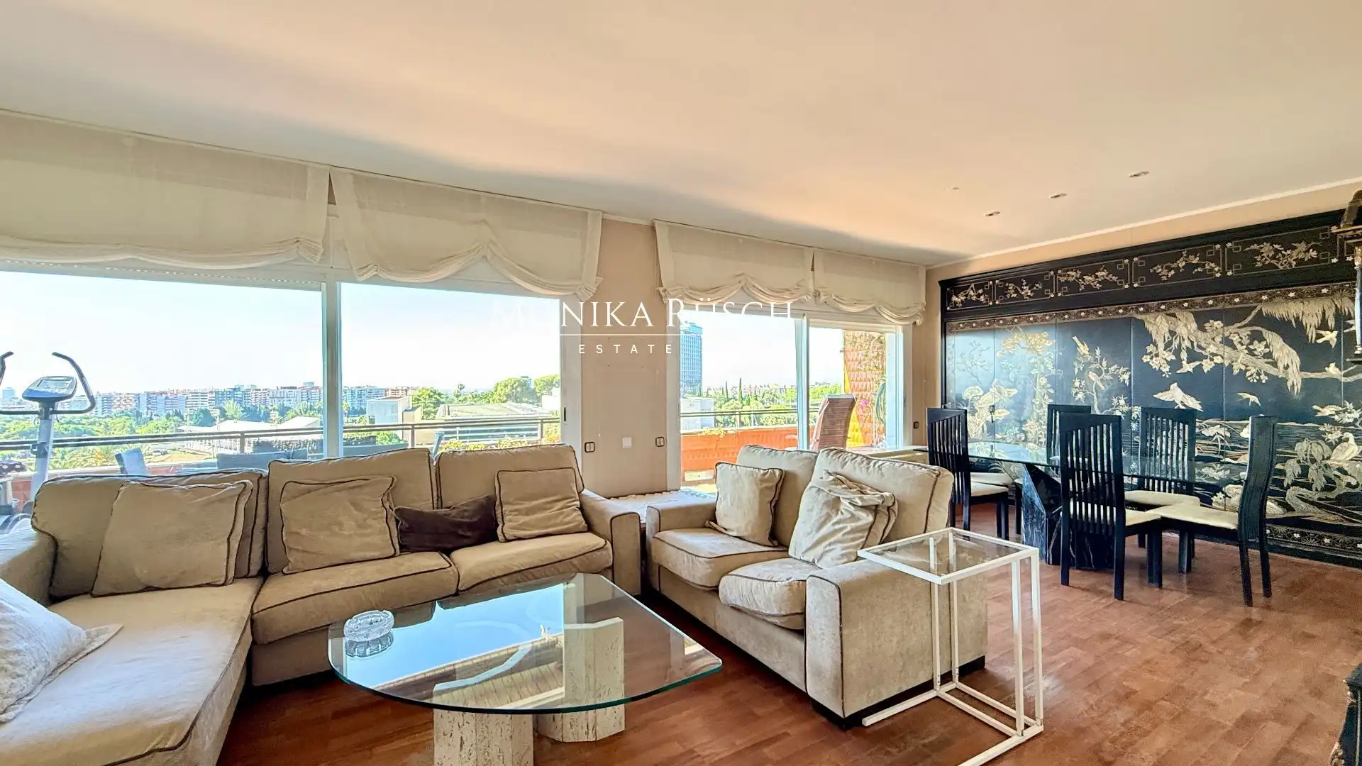 Sala de estar de Piso en venta en Barcelona con Calefacción, Terraza y Trastero