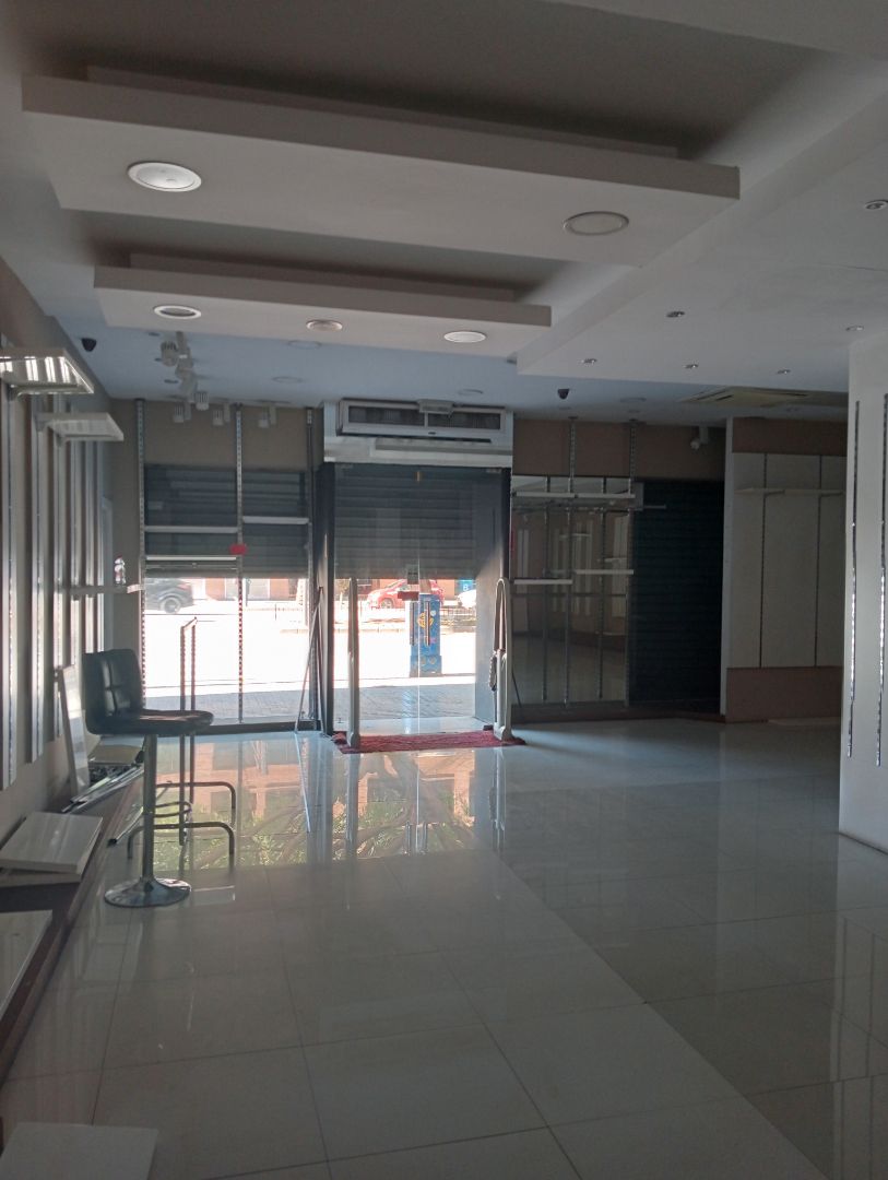 Local de alquiler en  Valencia Capital con Aire acondicionado