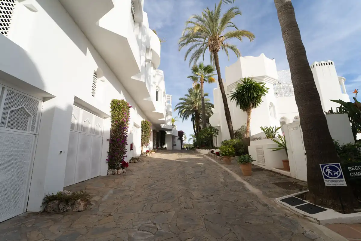 Ático con ascensor en venta en Milla de Oro, imagen 2