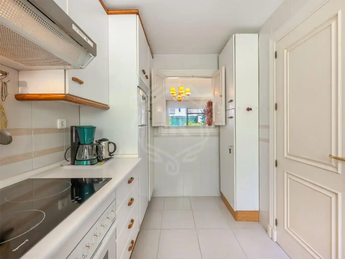 Cocina de Apartamento en venta en Marbella con Aire acondicionado y Piscina