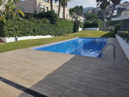 Piscina de Casa adosada en venda en Sitges amb Terrassa i Balcó